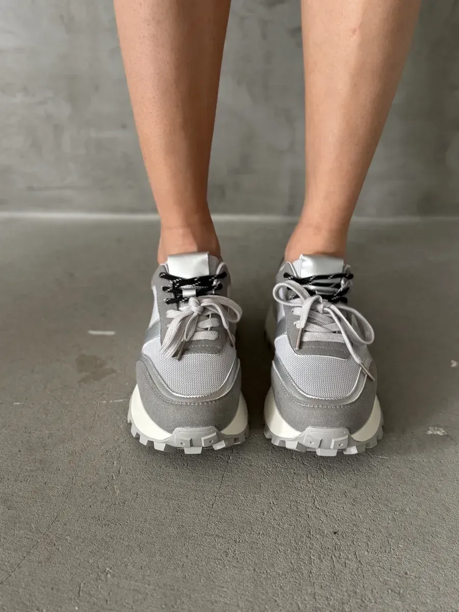 Кроссовки женские экокожа