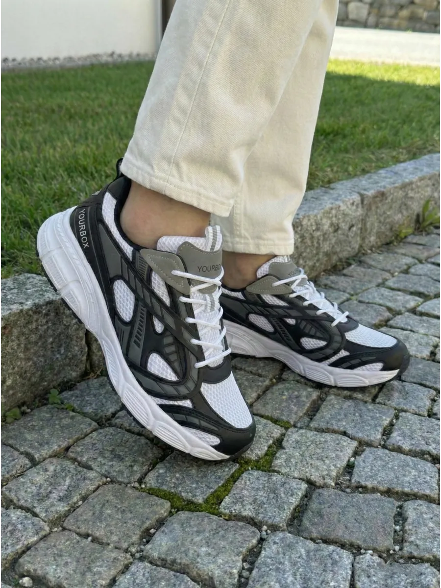 Демисезонные кроссовки спортивные