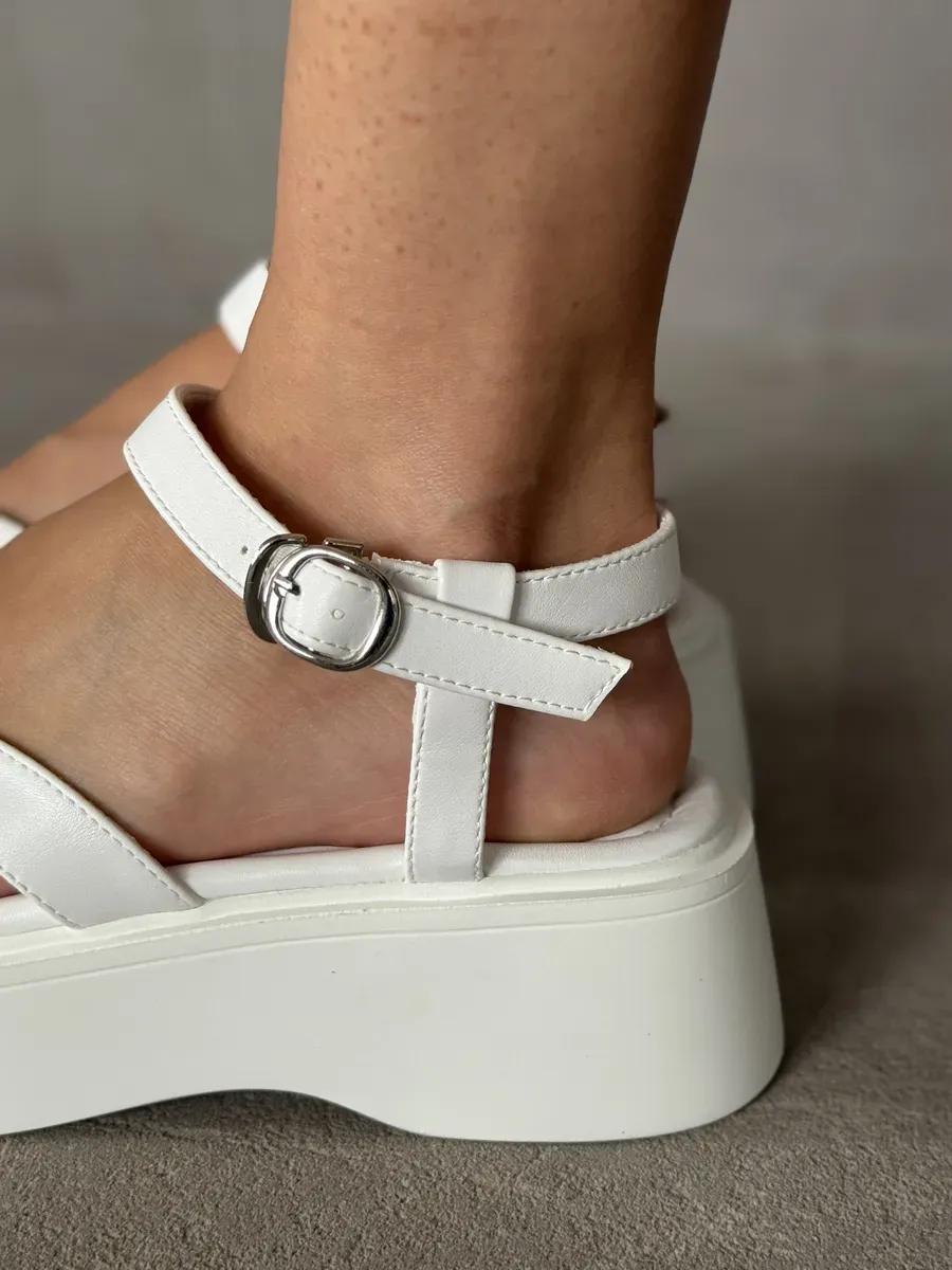 Босоножки женские экокожа