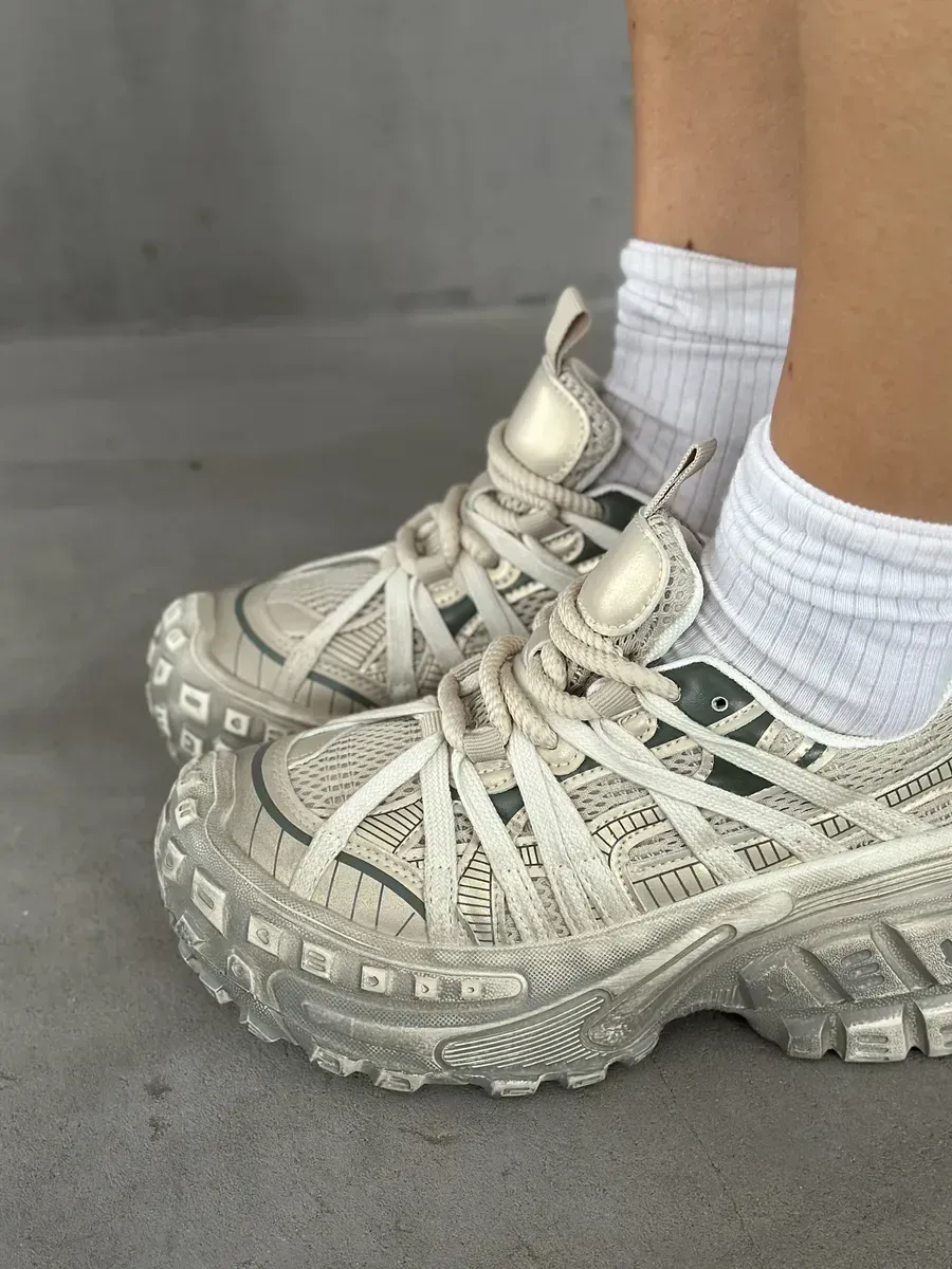 Кроссовки женские экокожа