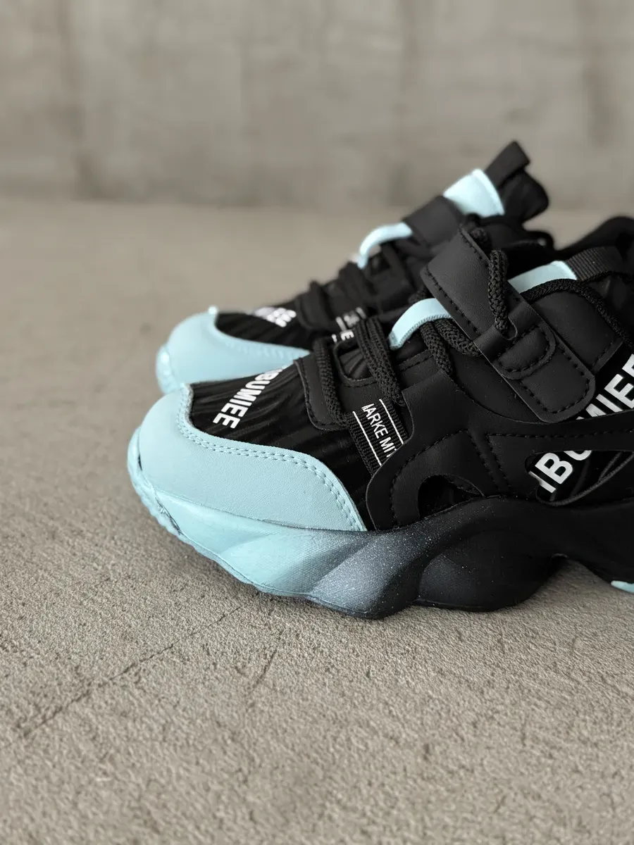 Кроссовки для мальчика подростка