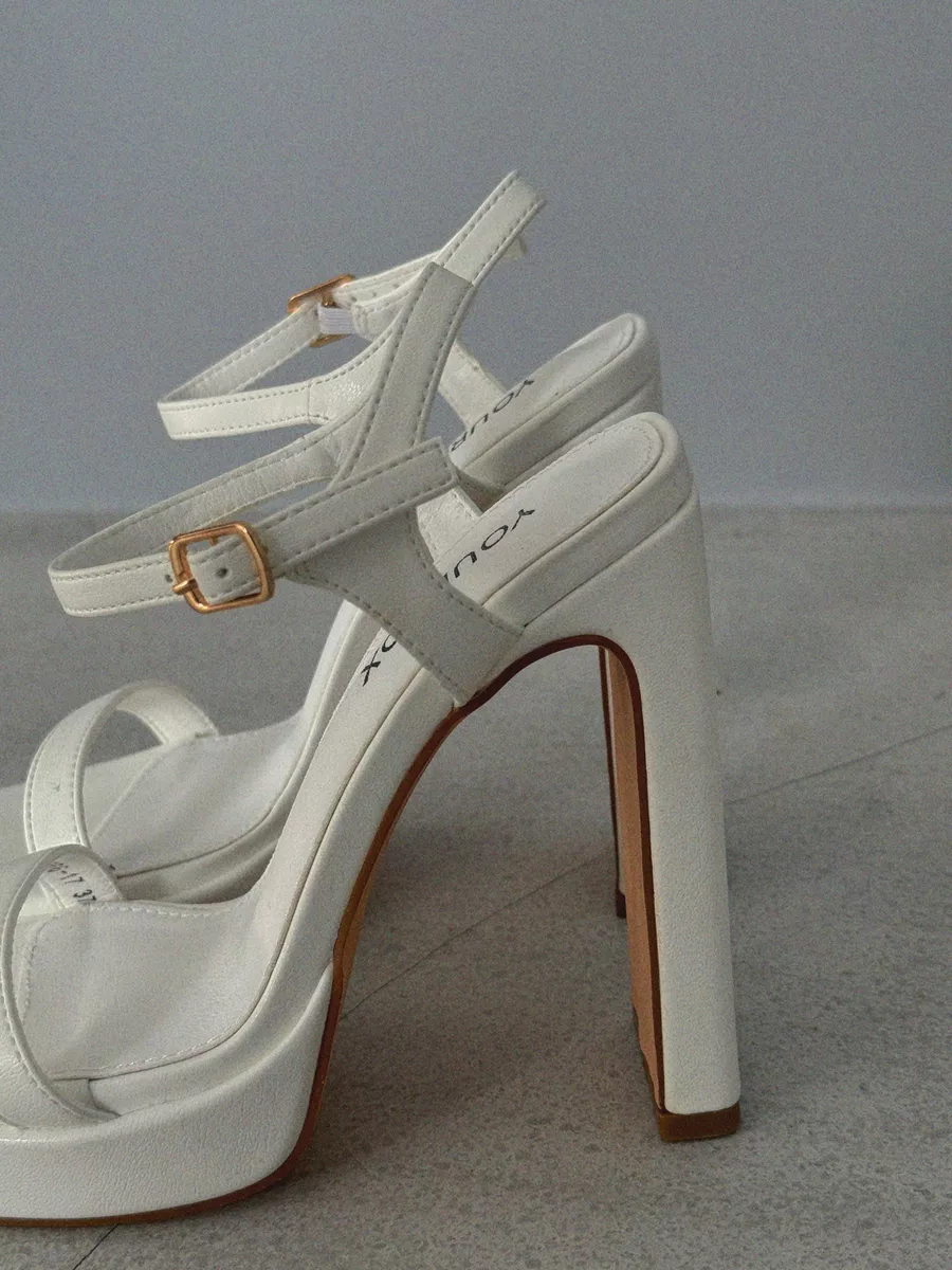 Босоножки женские экокожа