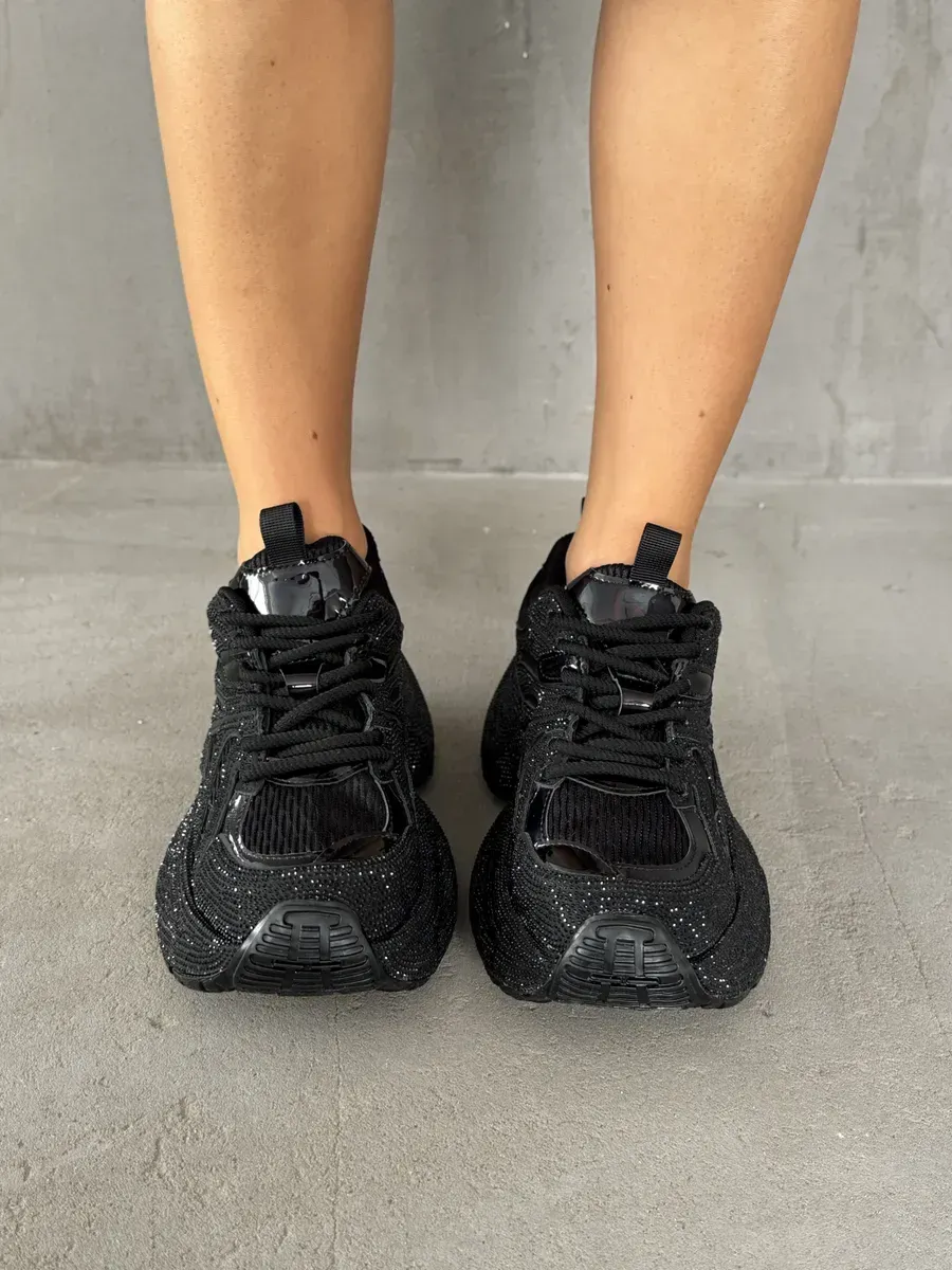 Кроссовки на платформе