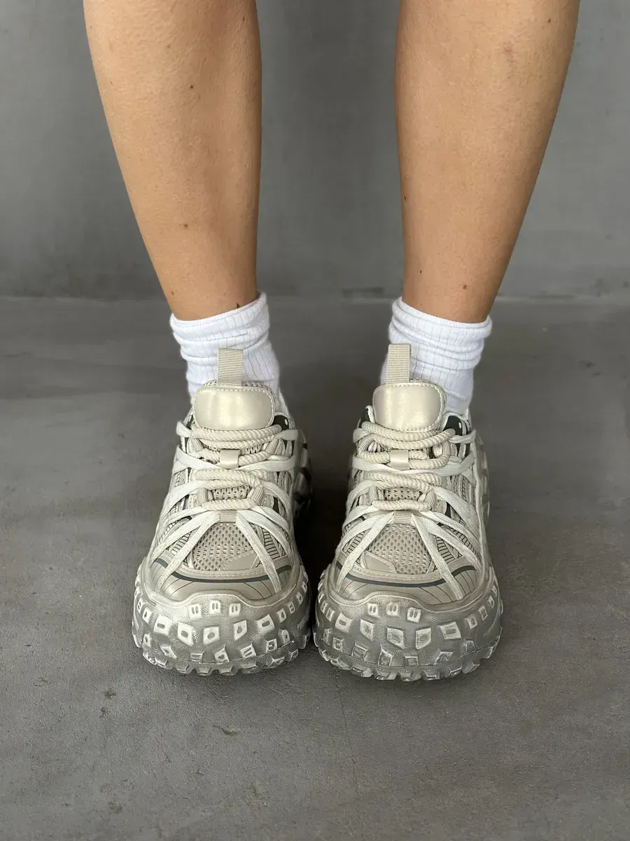 Кроссовки женские экокожа