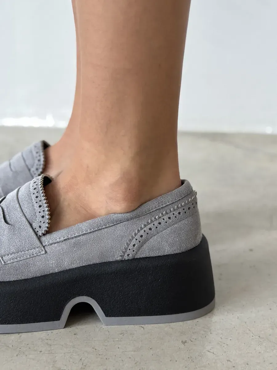 Лоферы женские экозамша