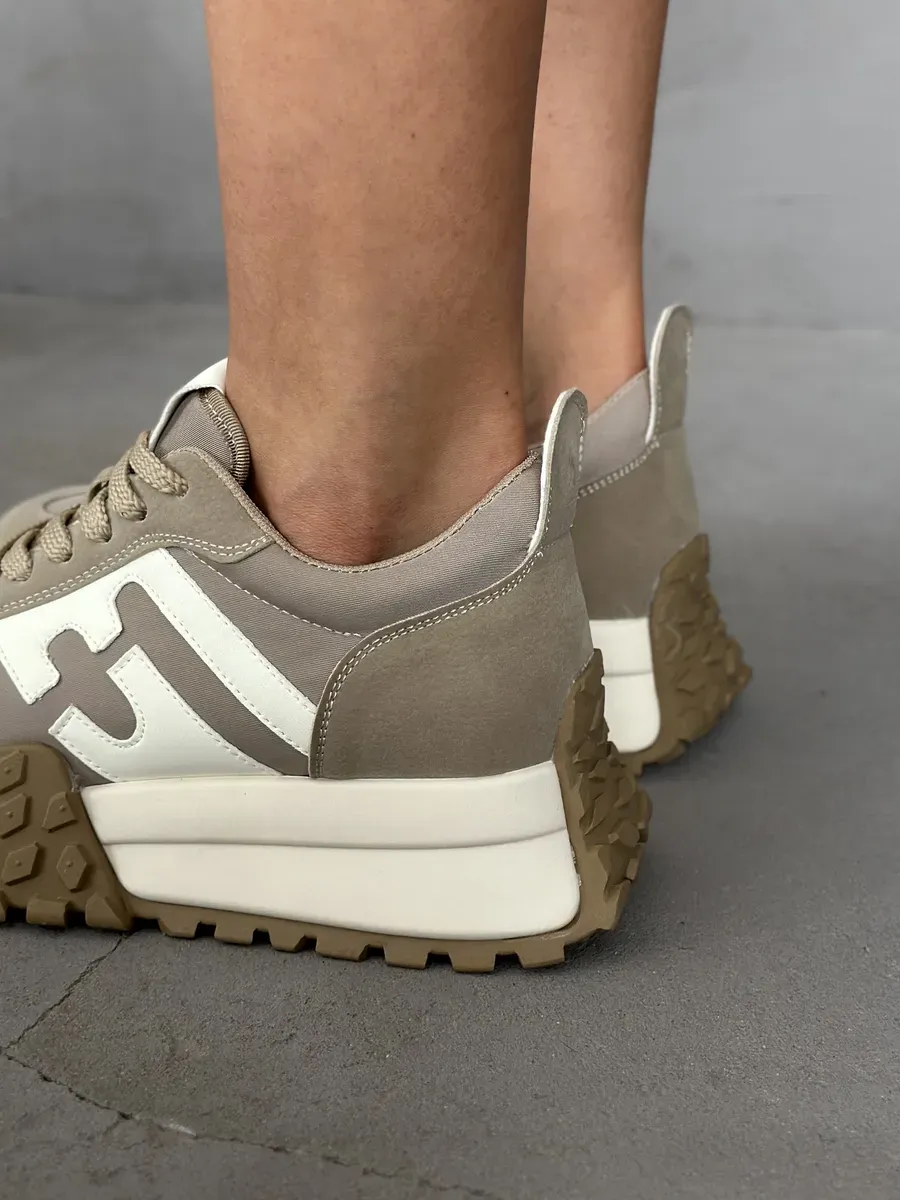 Кроссовки женские текстиль