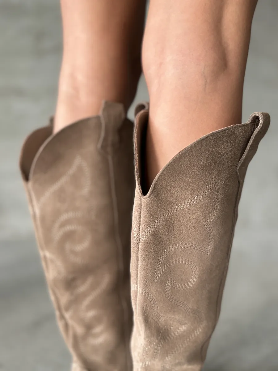 Сапоги казаки женские натуральная замша