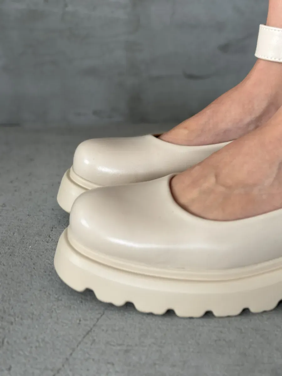 Лоферы женские экокожа