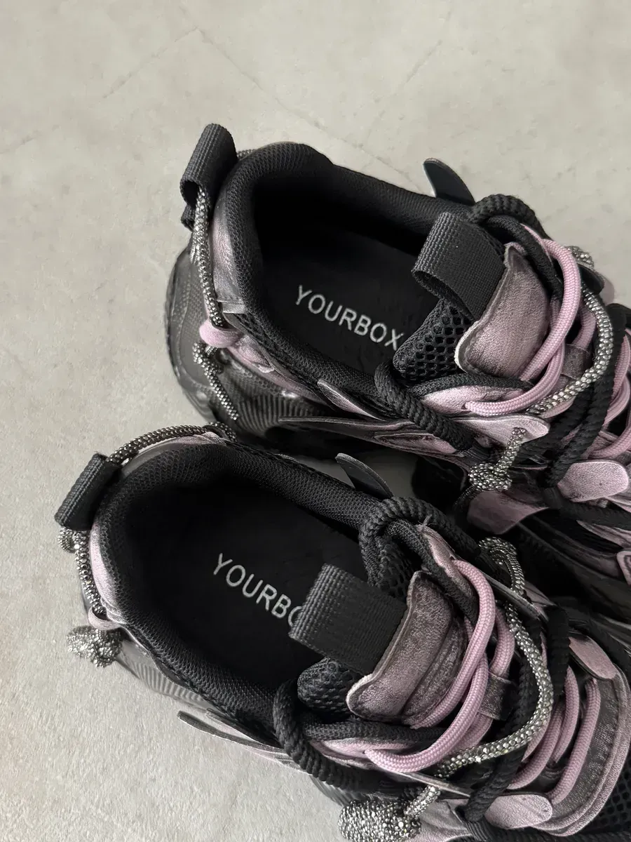 Кроссовки женские экокожа