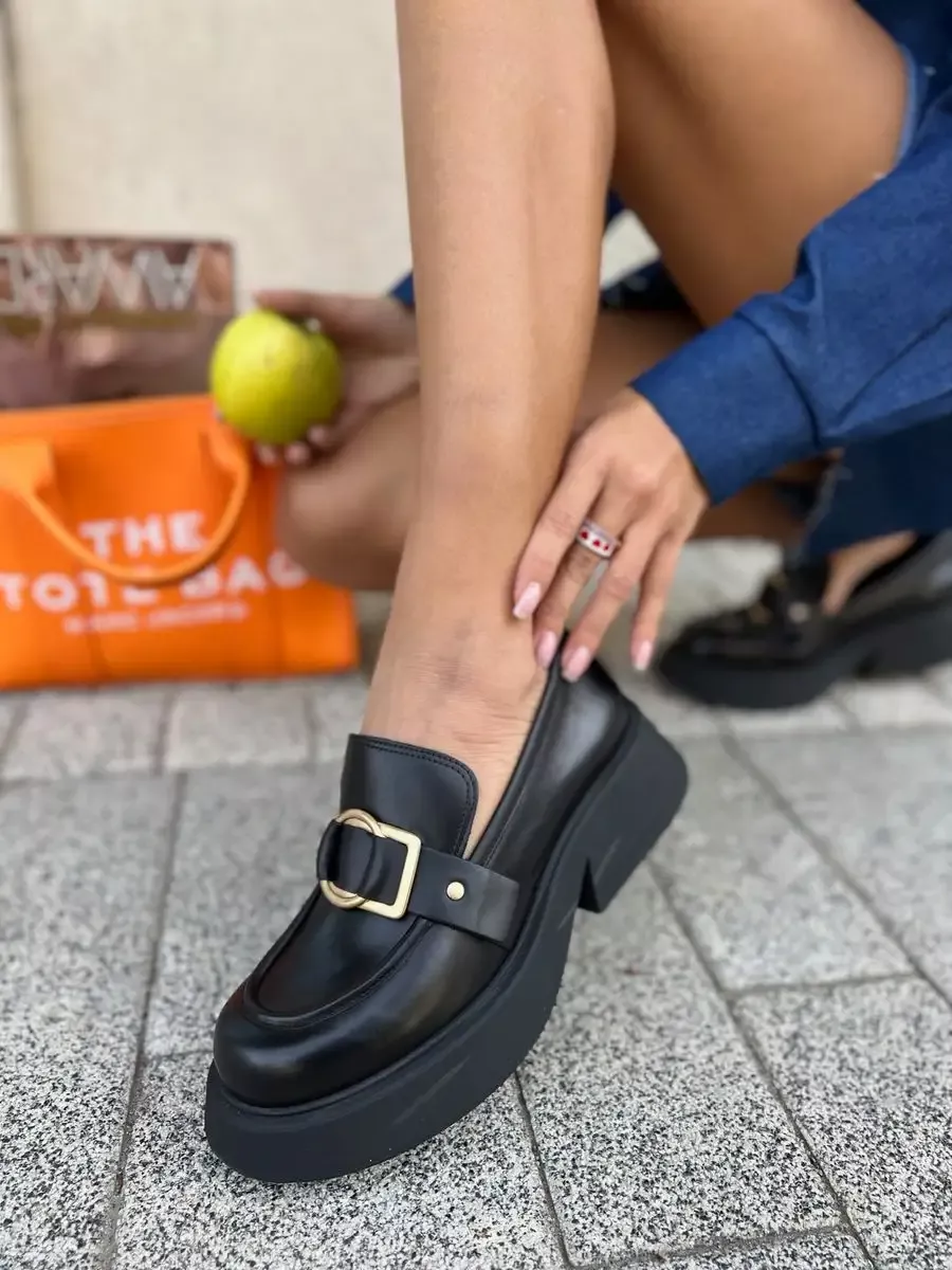 Лоферы женские кожа