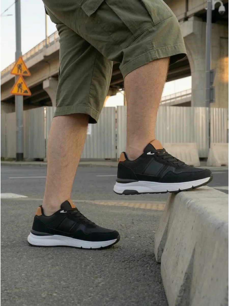 Демисезонные кроссовки спортивные