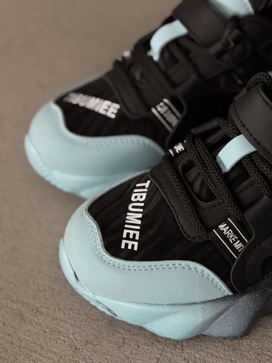 Кроссовки для мальчика подростка