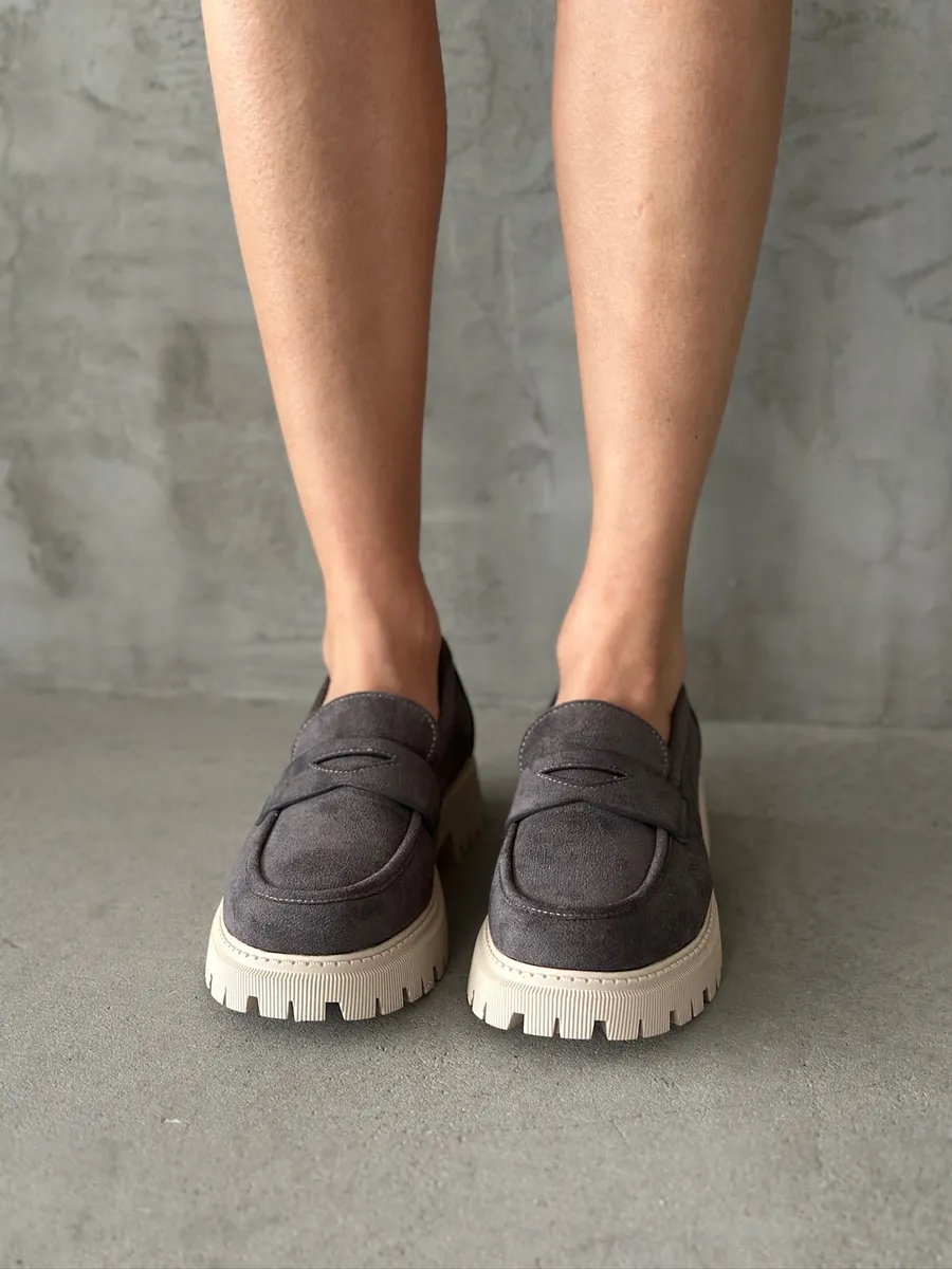 Лоферы женские экозамша