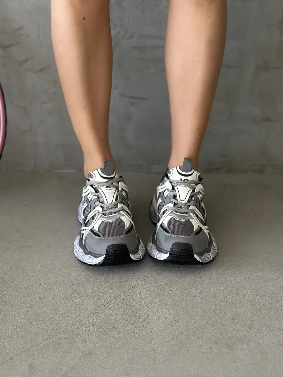 Кроссовки на платформе