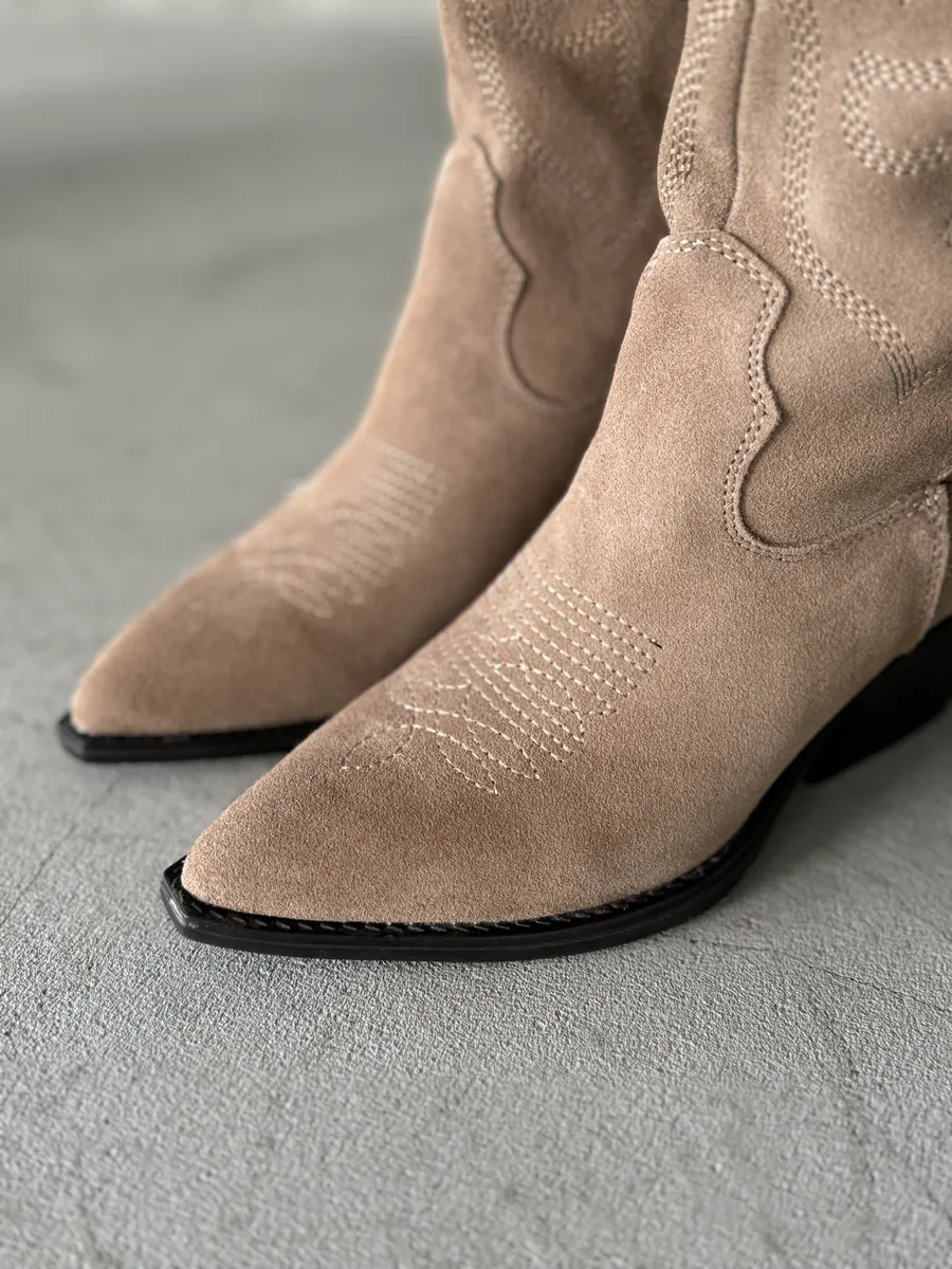 Сапоги казаки женские натуральная замша