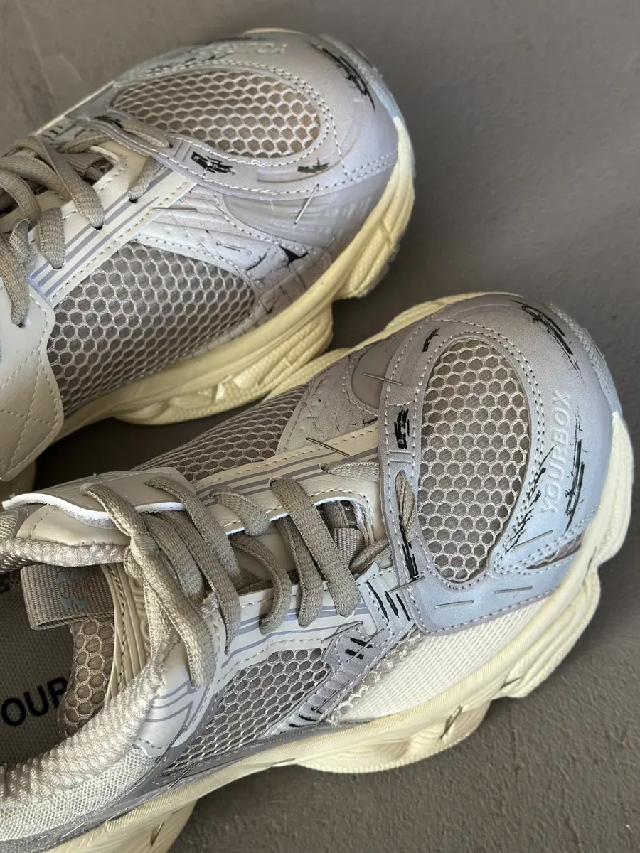 Кроссовки подростковые спортивные