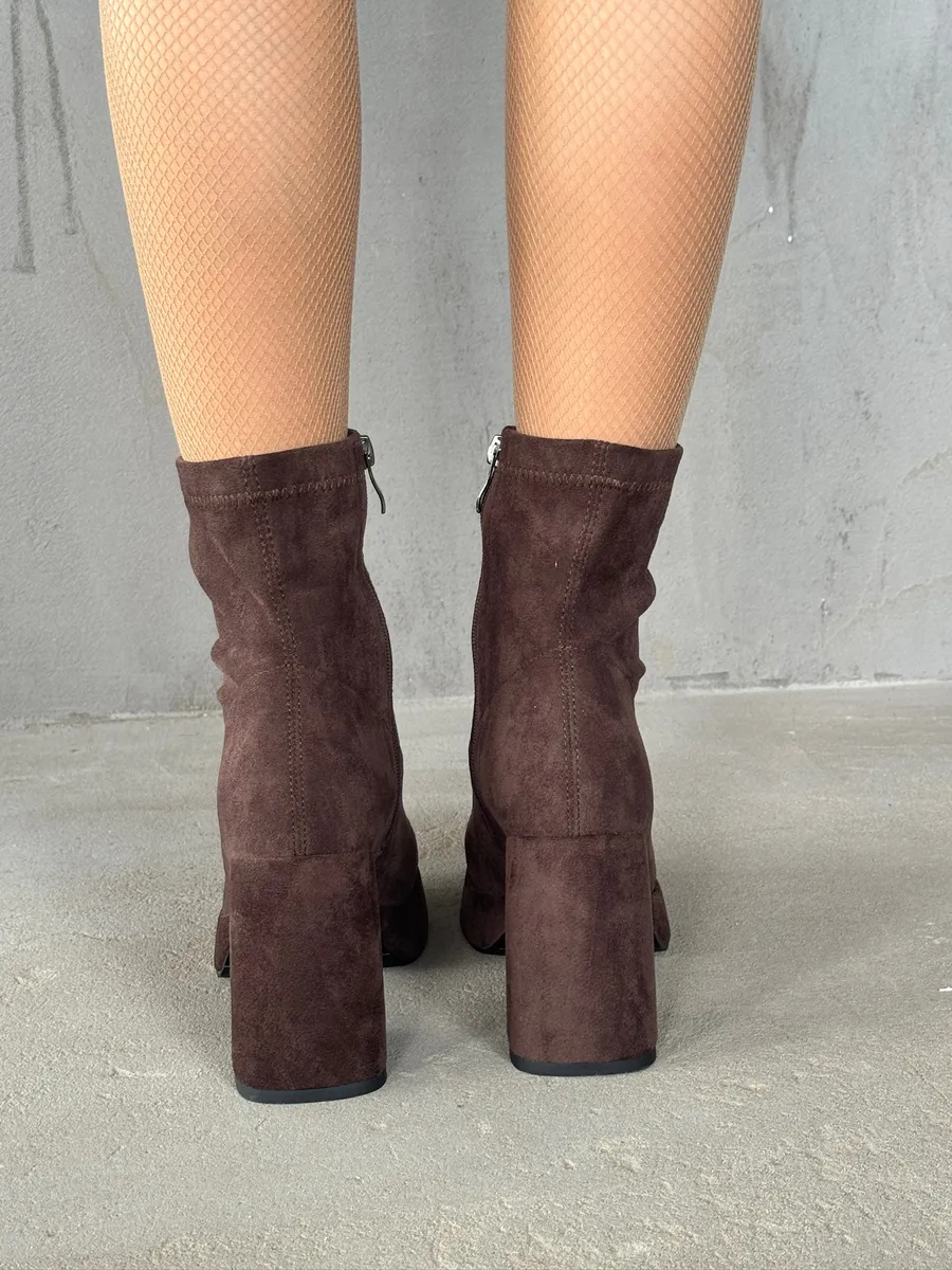 Демисезонные ботильоны на каблуке и платформе