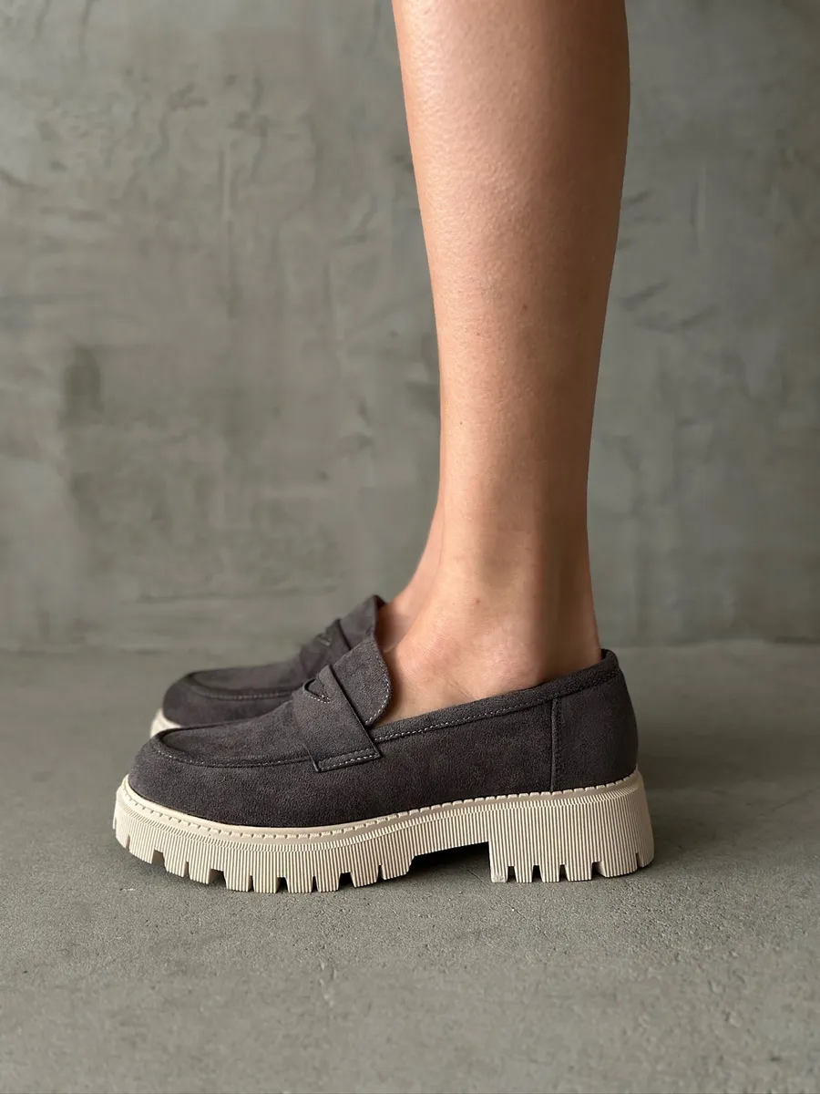 Лоферы женские экозамша