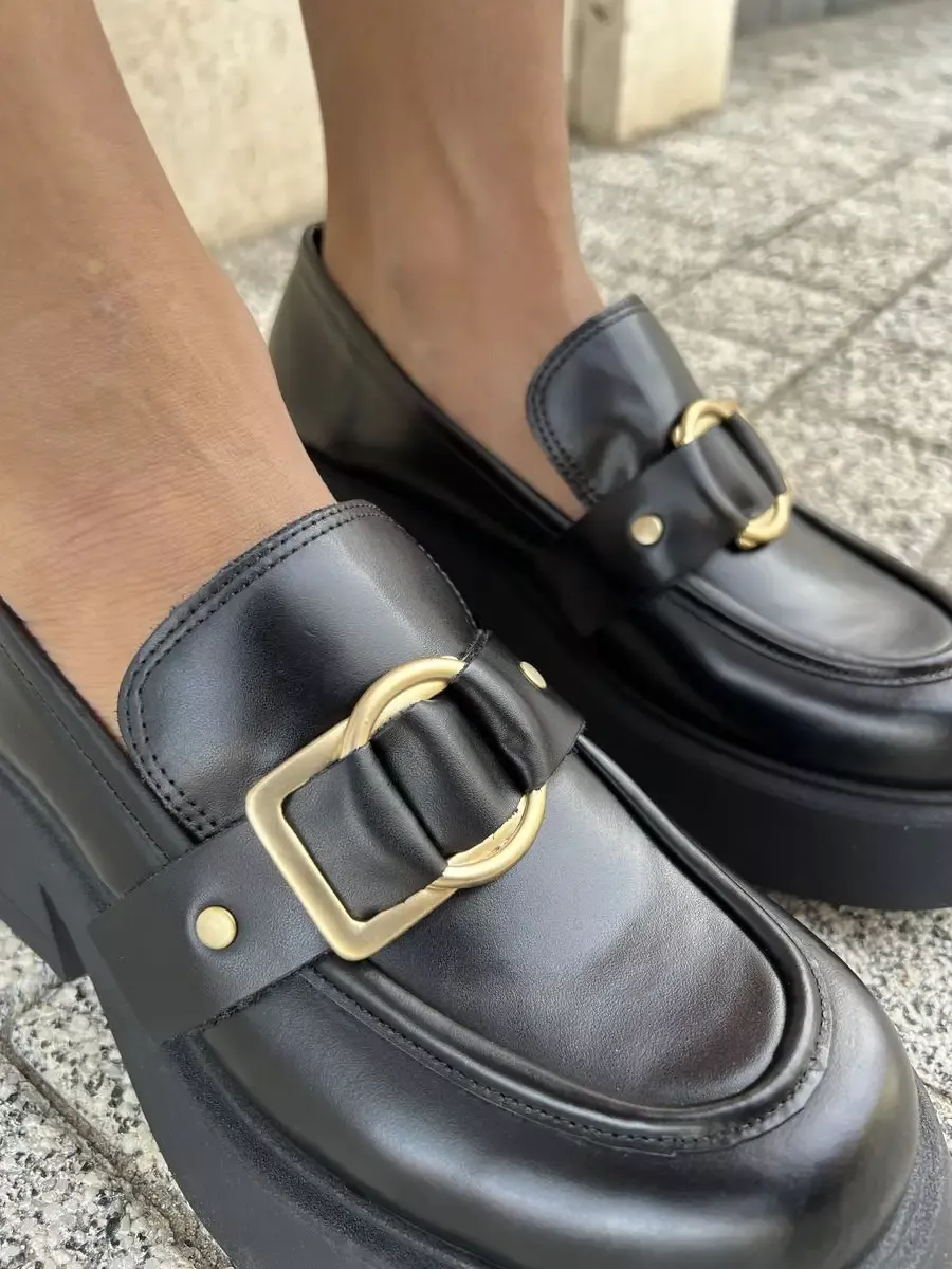 Лоферы женские кожа