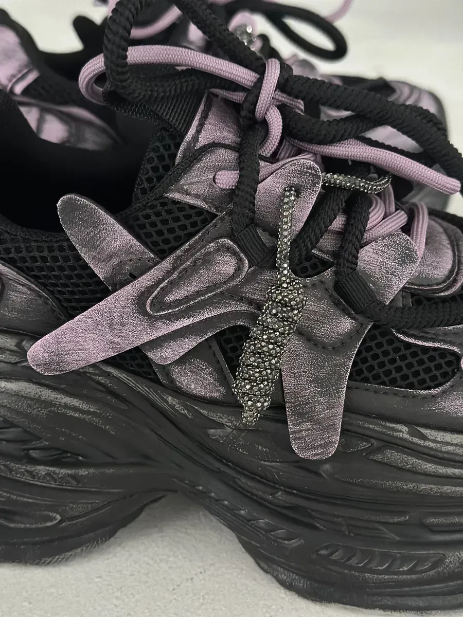 Кроссовки женские экокожа