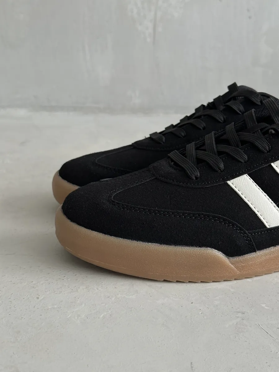 Демисезонные кроссовки мужские кеды