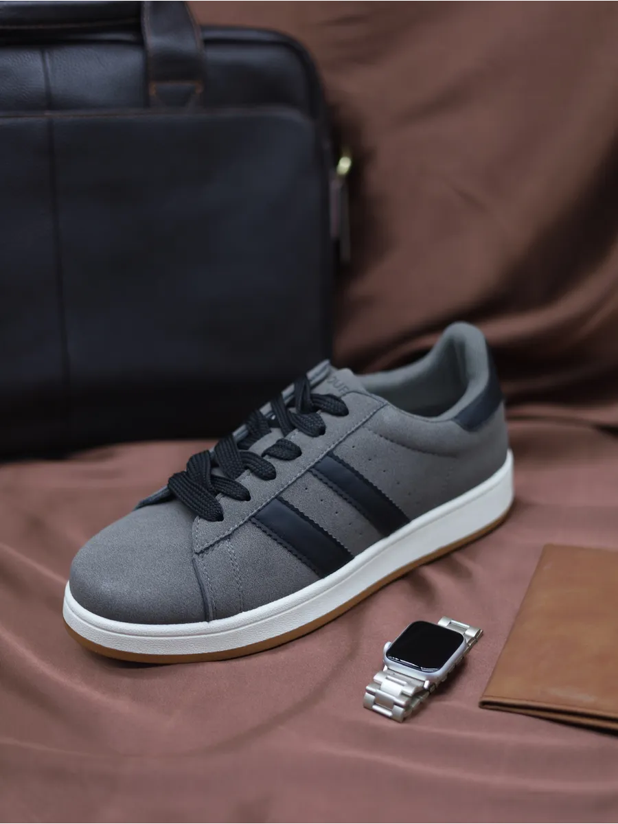 Демисезонные кроссовки спортивные