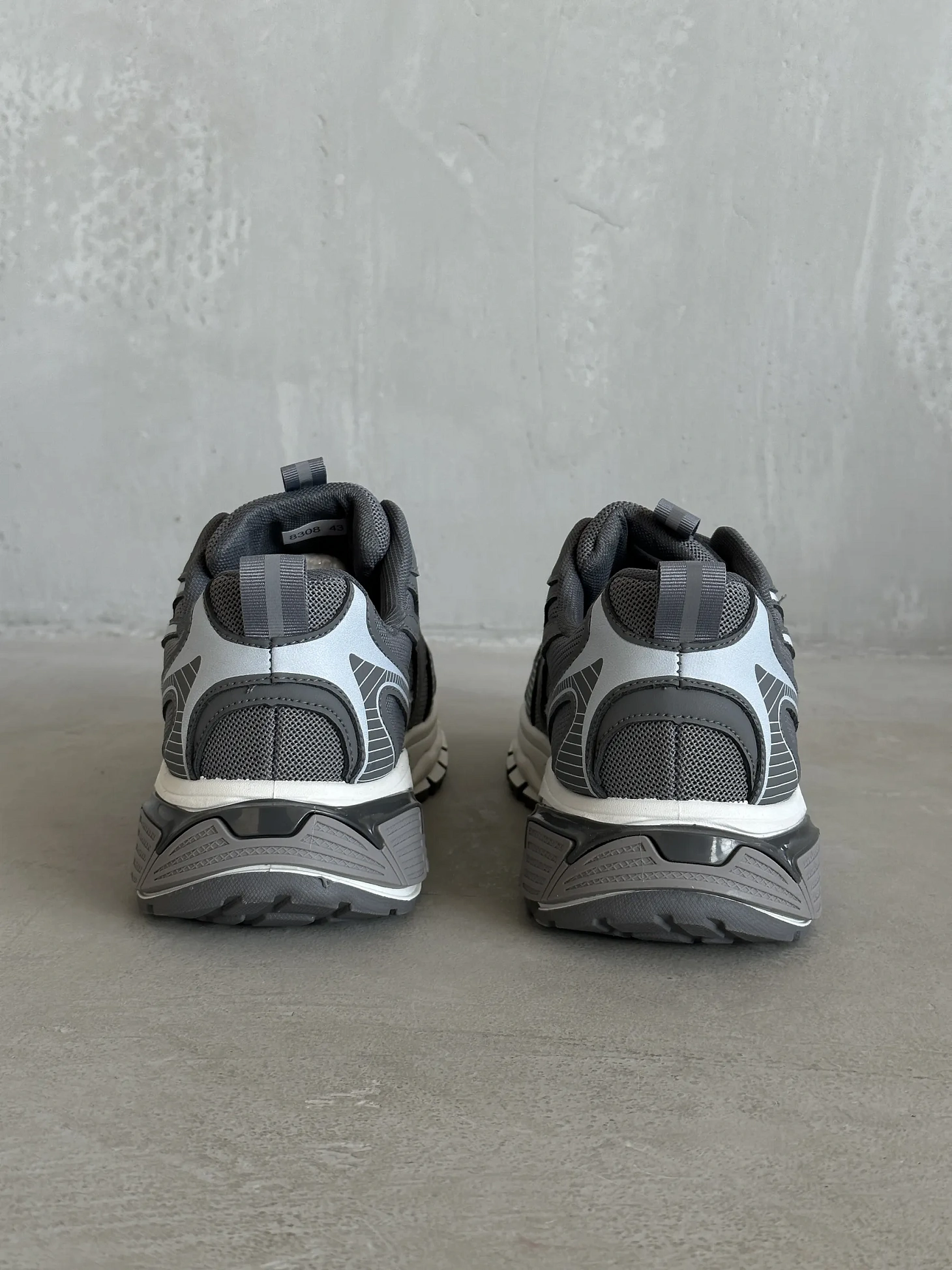 Демисезонные кроссовки мужские спортивные