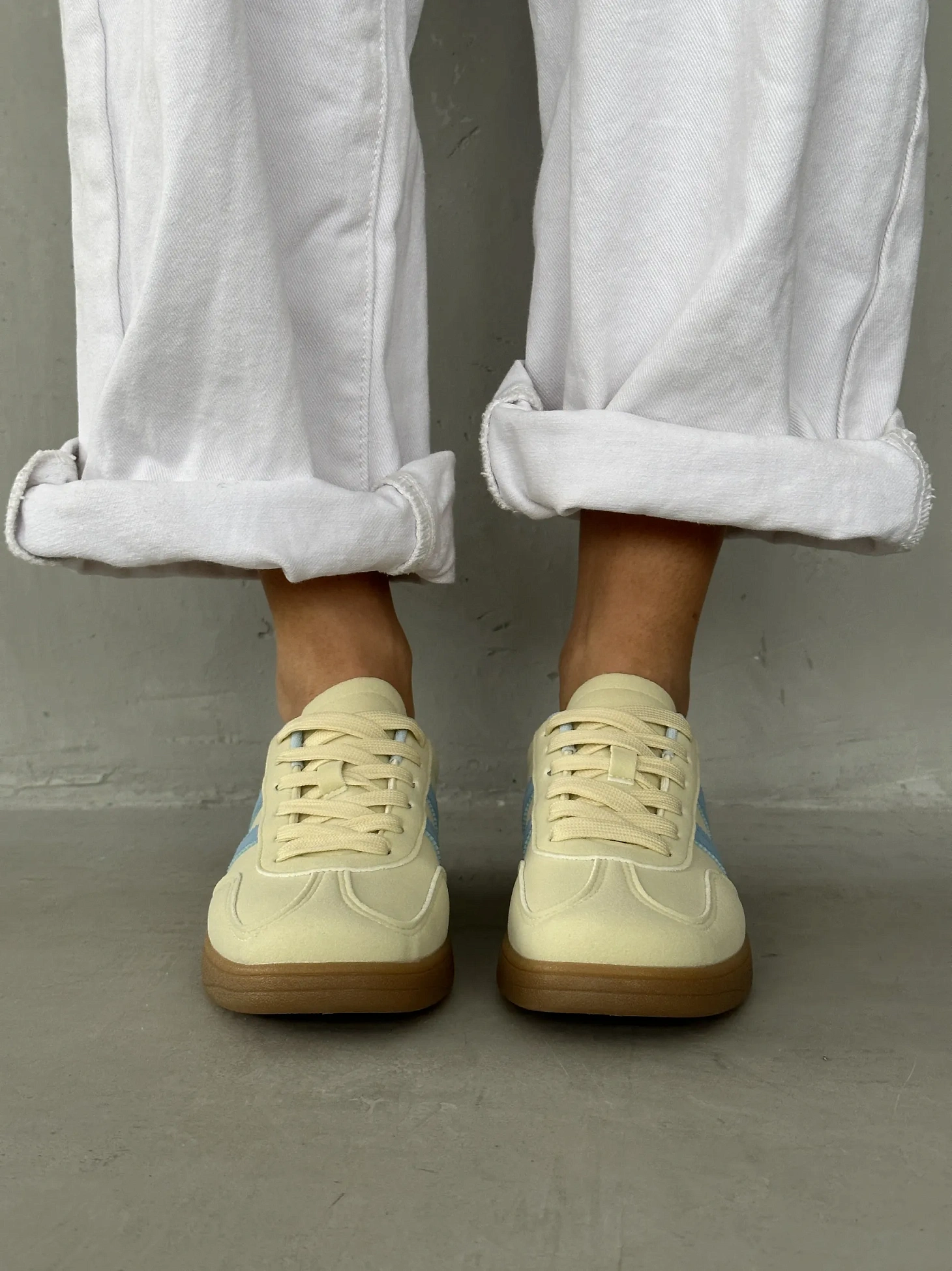 Кроссовки женские весна дышащие спортивные