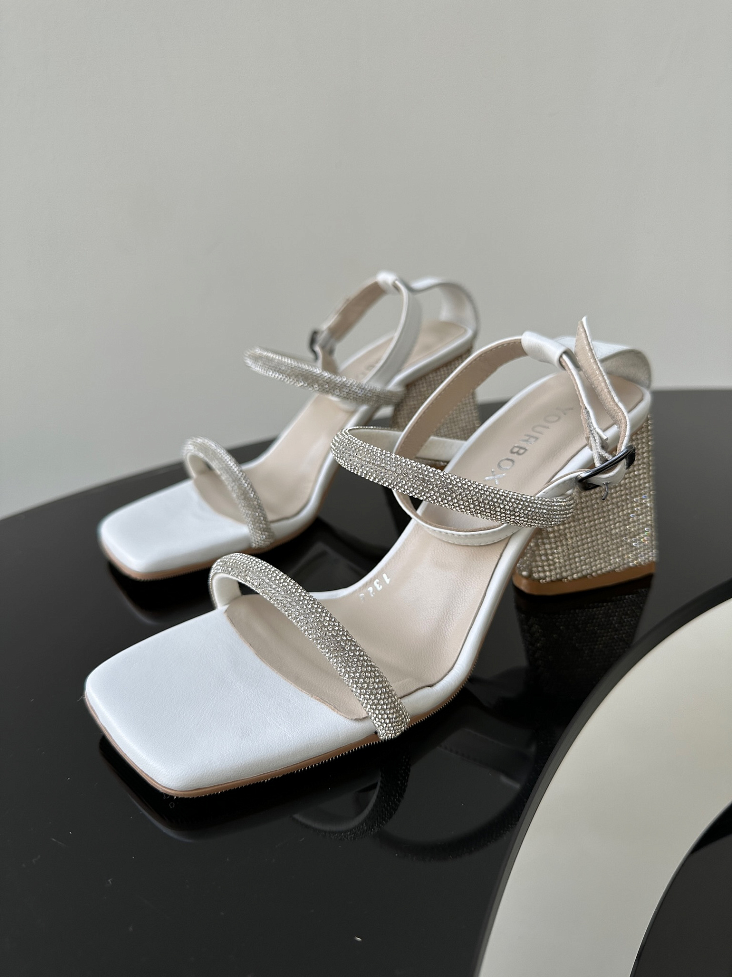 Босоножки женские кожа