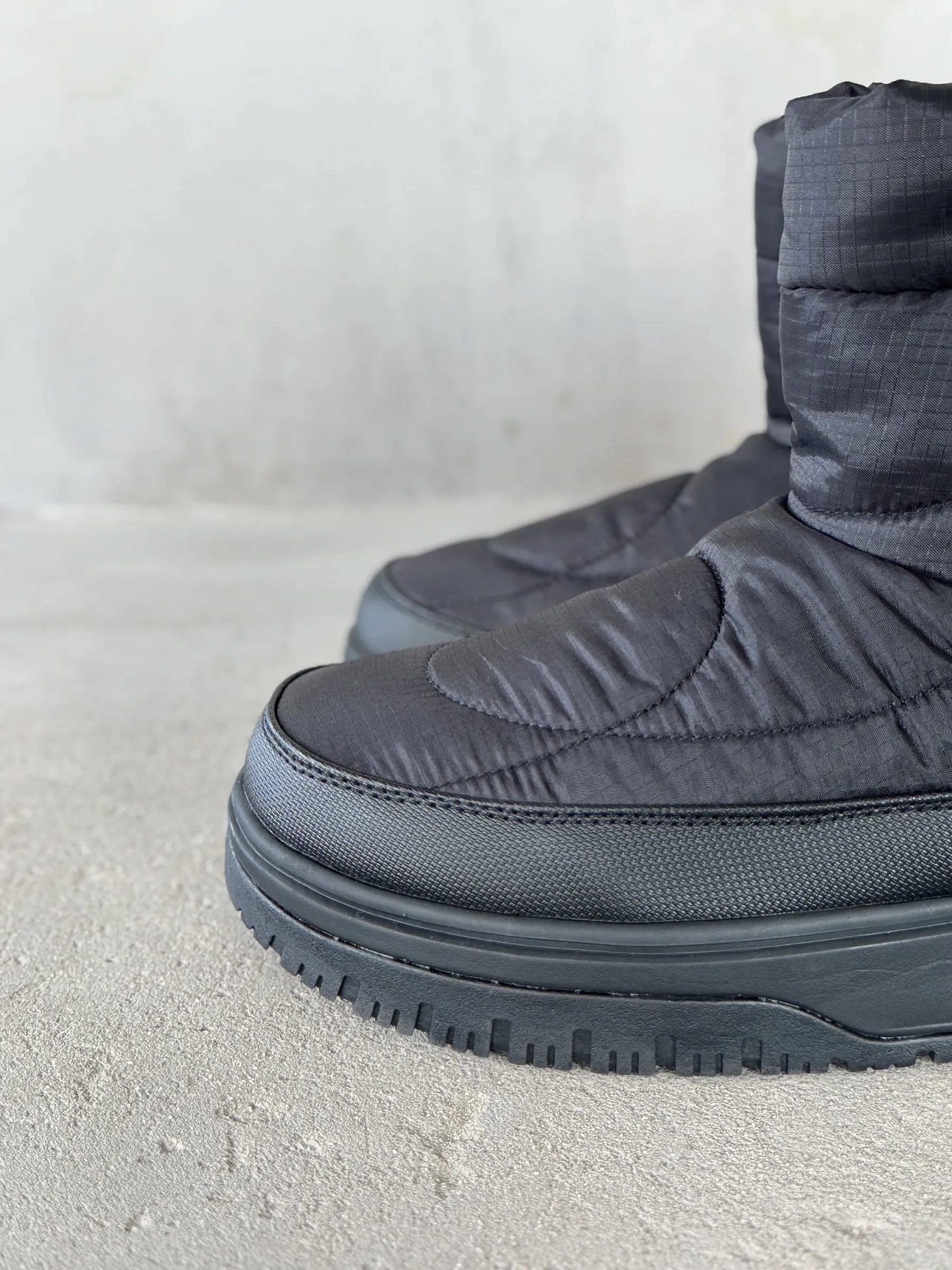 Дутики мужские зимние непромокаемые короткие