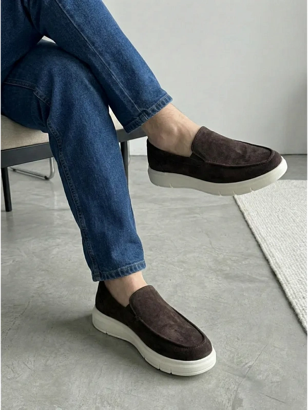 Замшевые лоферы мужские классические на платформе
