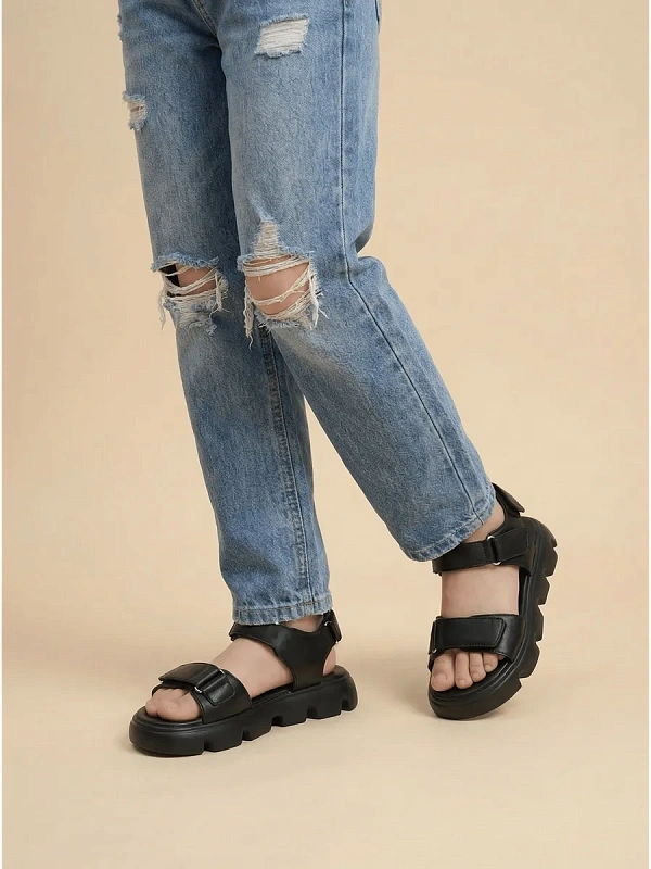 Летние босоножки на платформе