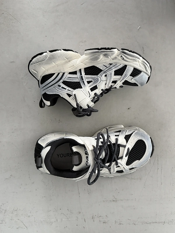 Демисезонные кроссовки детские на платформе