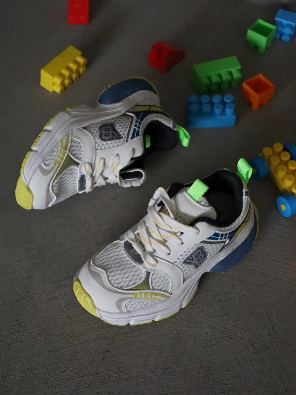 Кроссовки детские спортивные