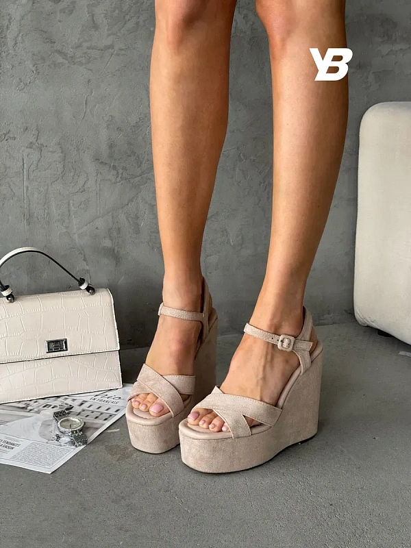 Босоножки женские экозамша