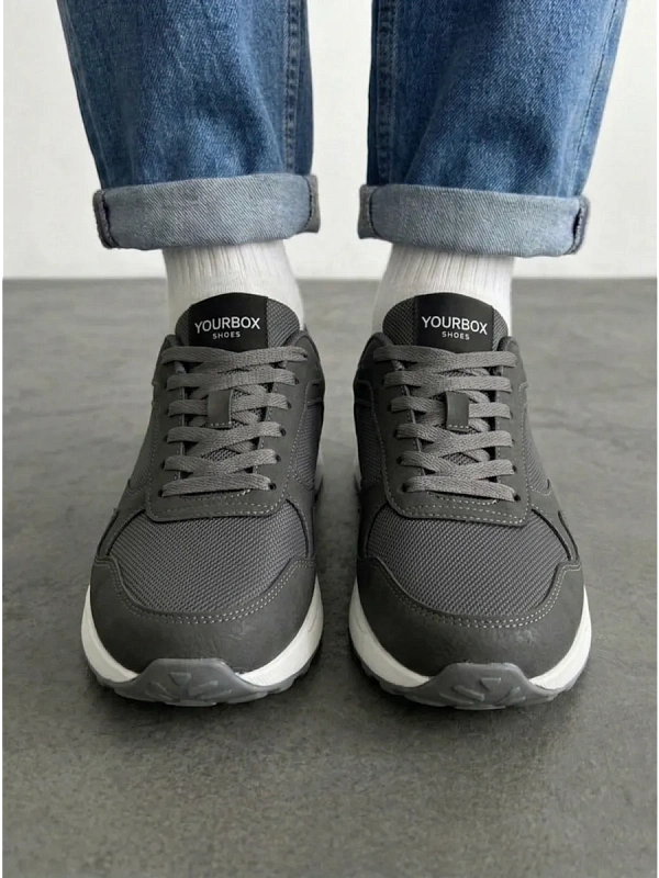 Демисезонные кроссовки спортивные