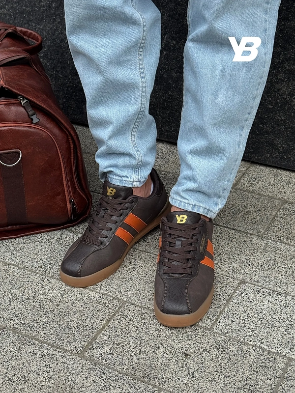 Демисезонные кроссовки на тонкой подошве