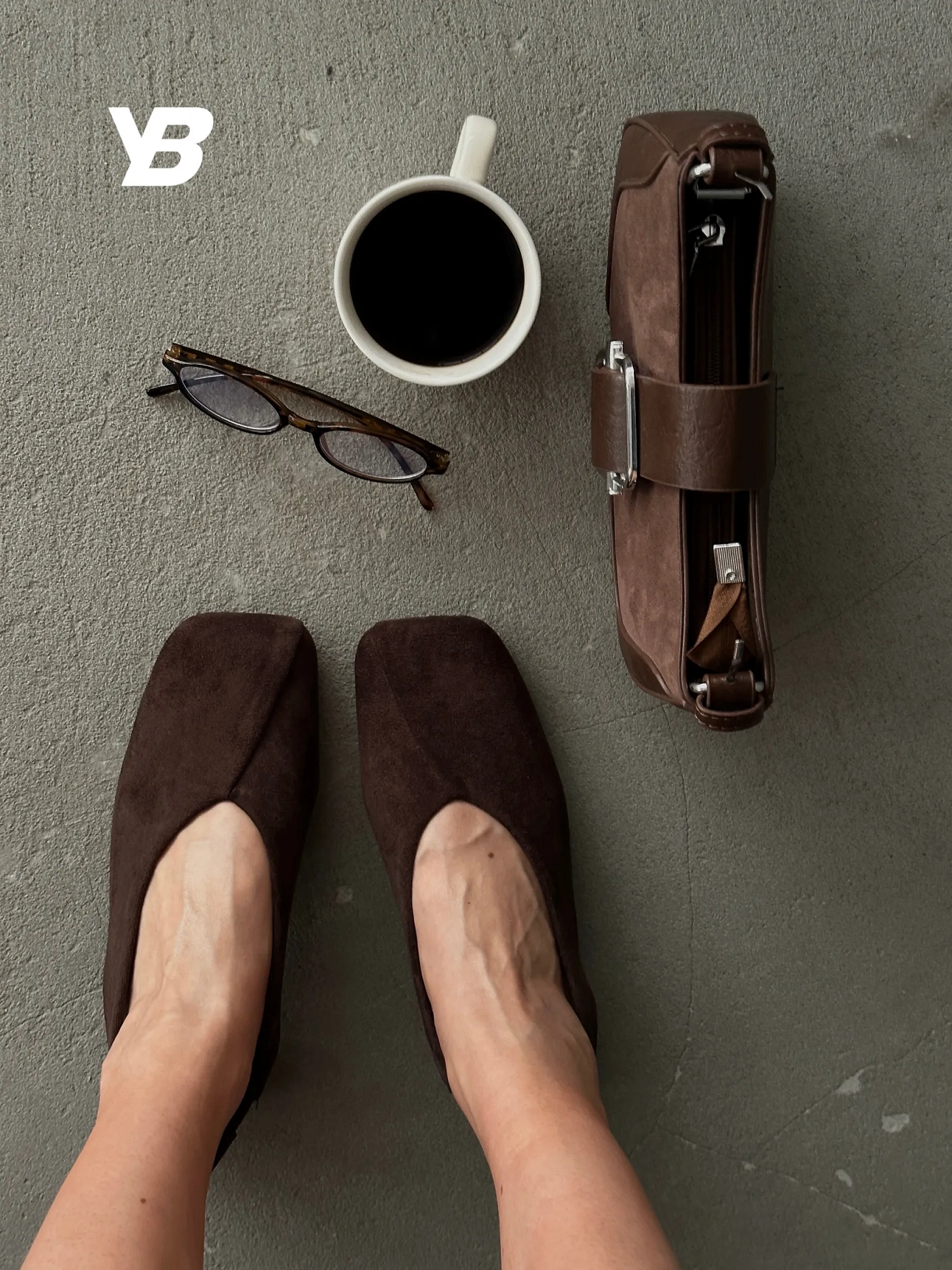 Туфли на каблуке с открытой пяткой лодочки