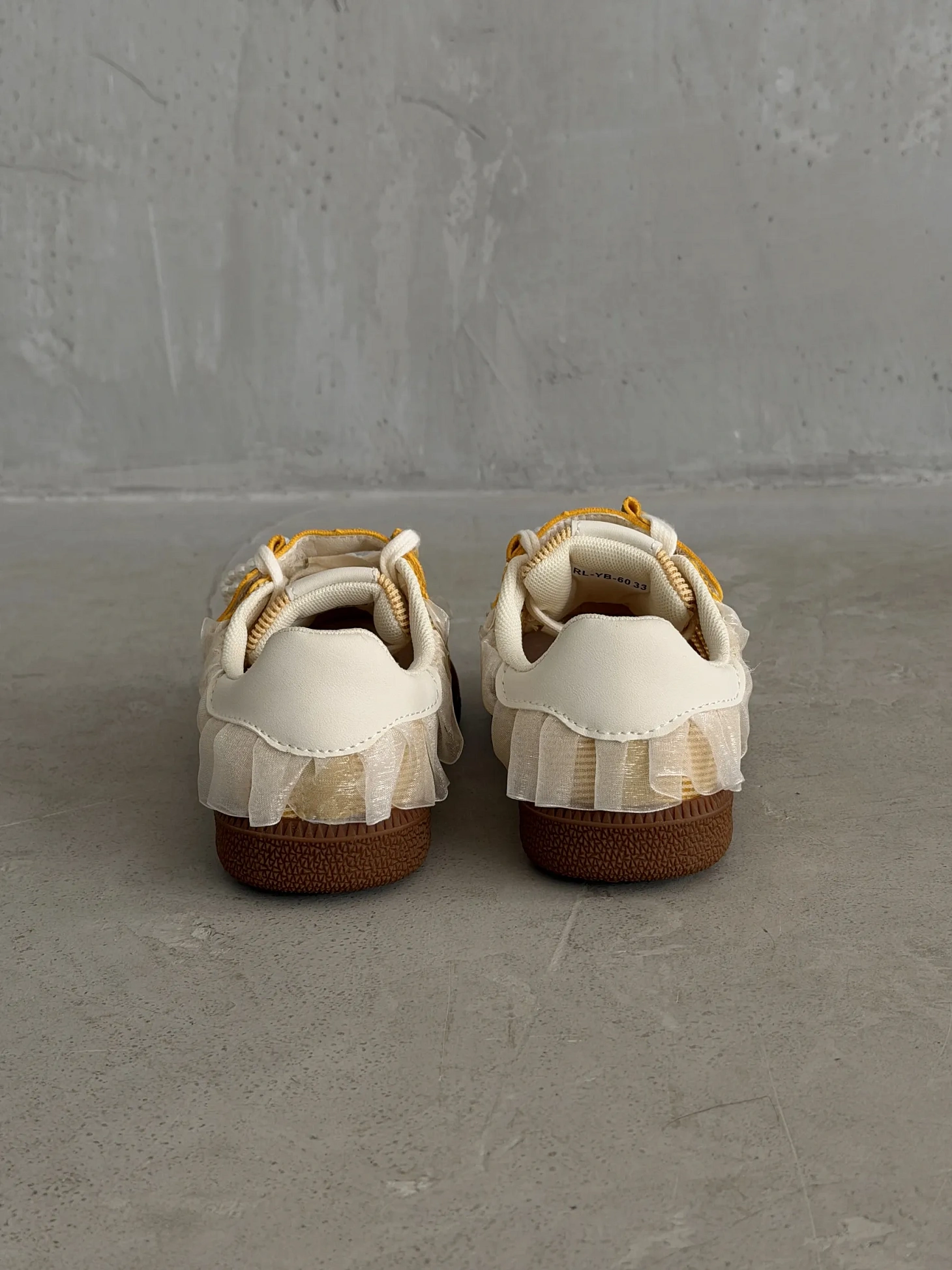 Демисезонные кроссовки детские на платформе