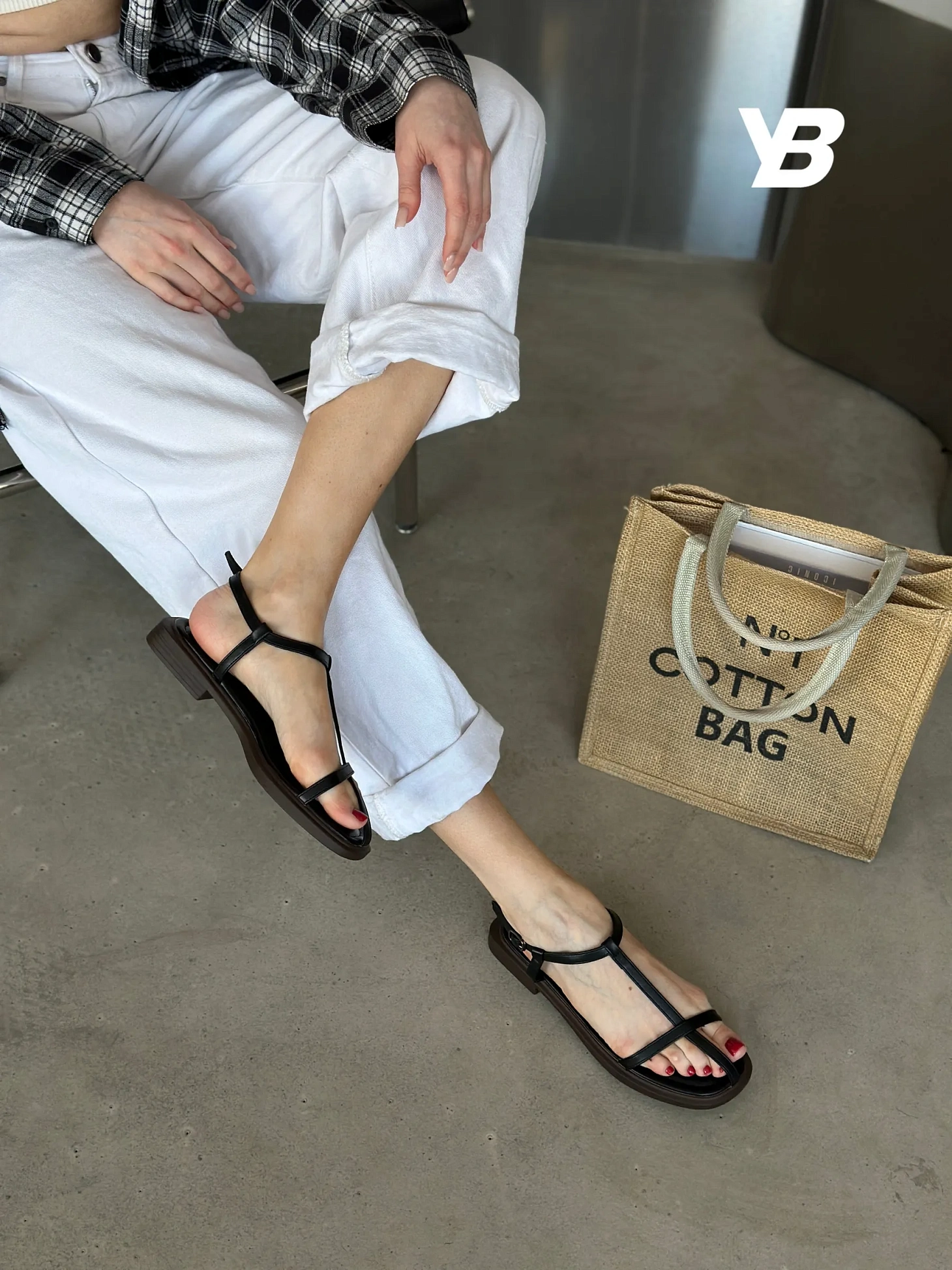 Летние босоножки женские на плоской подошве