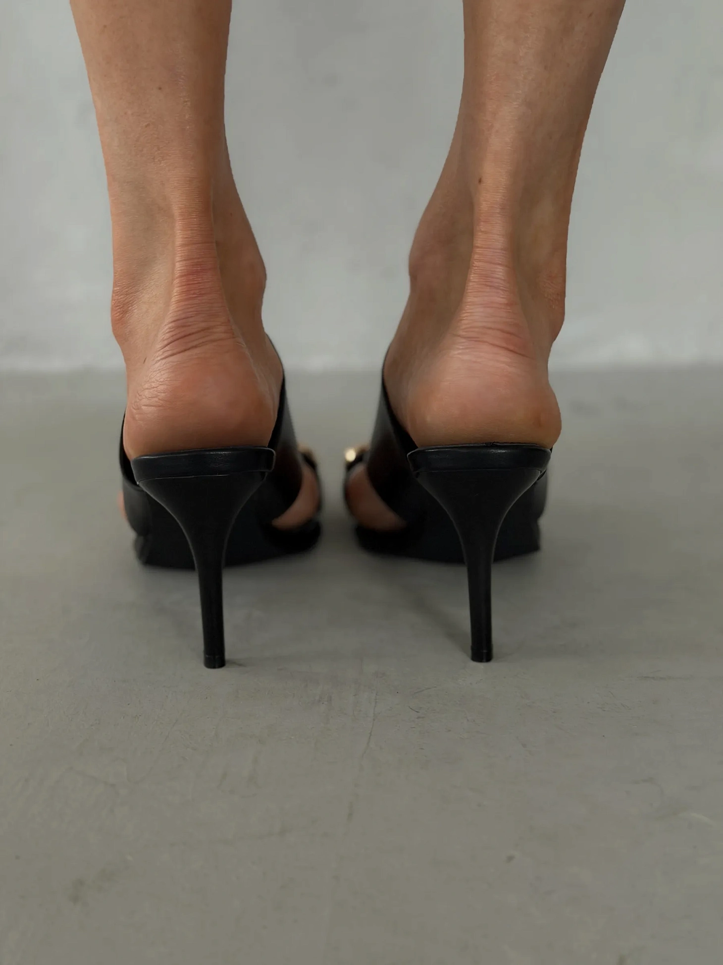 Летние босоножки женские на каблуке шпильке