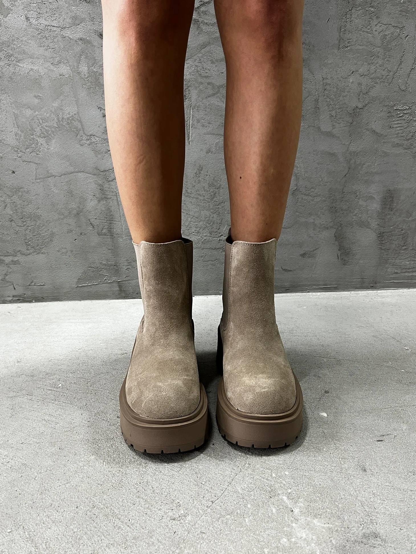 Ботинки женские натуральная замша