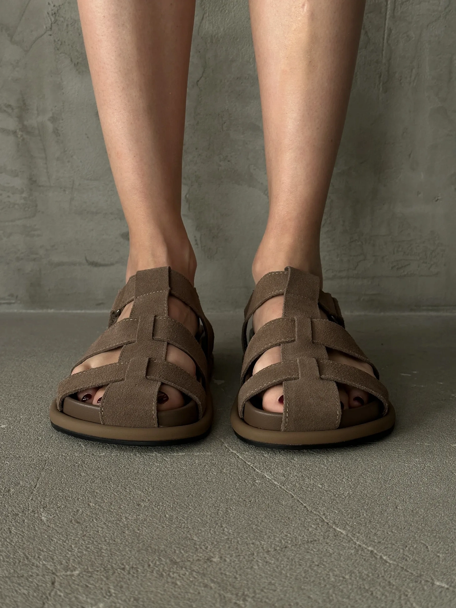 Летние босоножки женские с закрытым носом