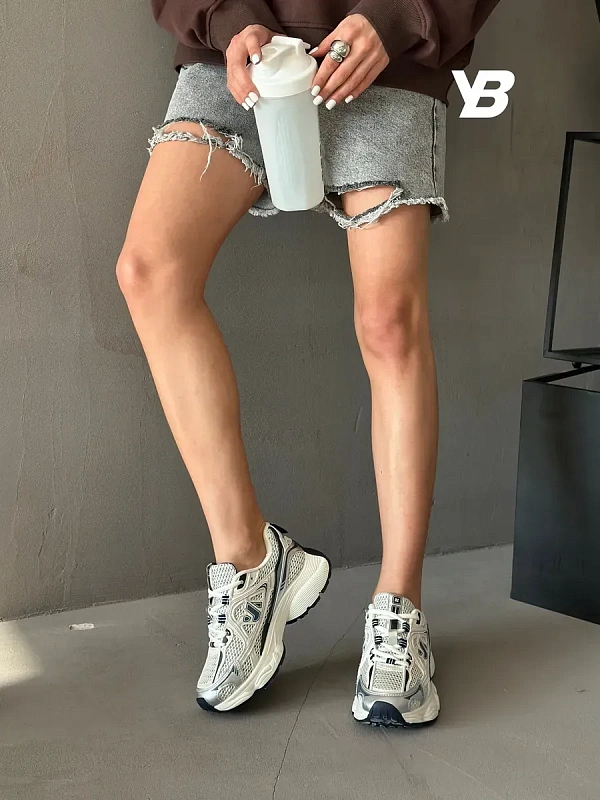 Кроссовки женские текстиль