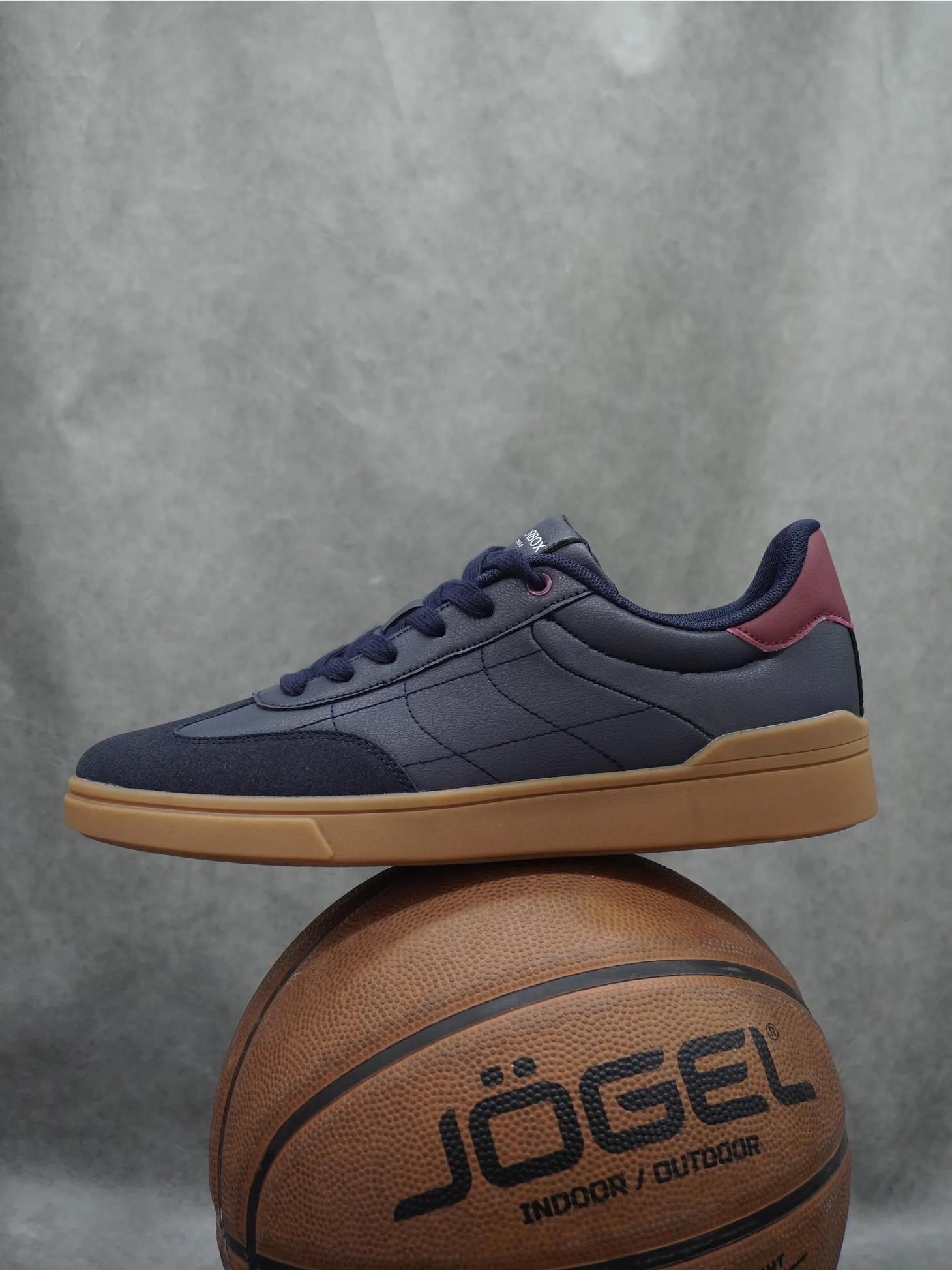 Демисезонные кроссовки мужские кеды