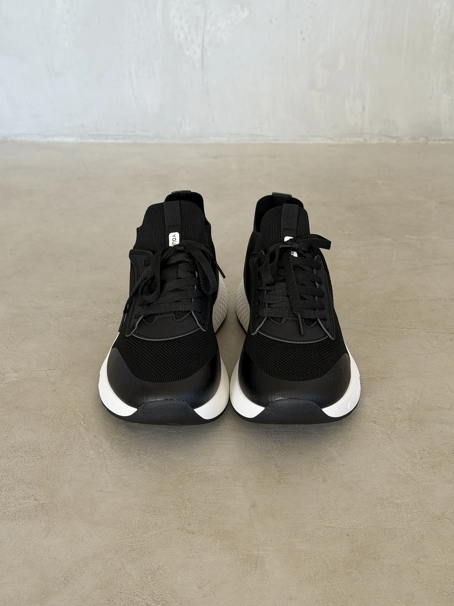 Демисезонные кроссовки мужские спортивные