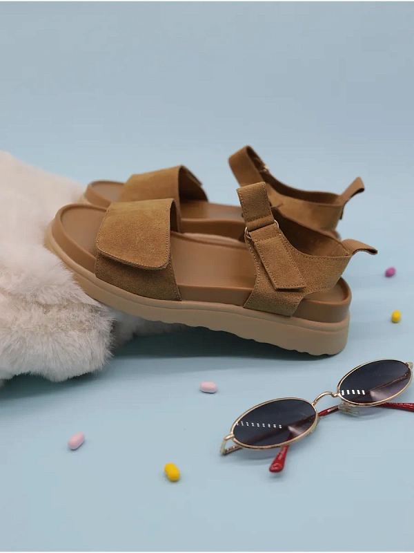 Летние босоножки на платформе