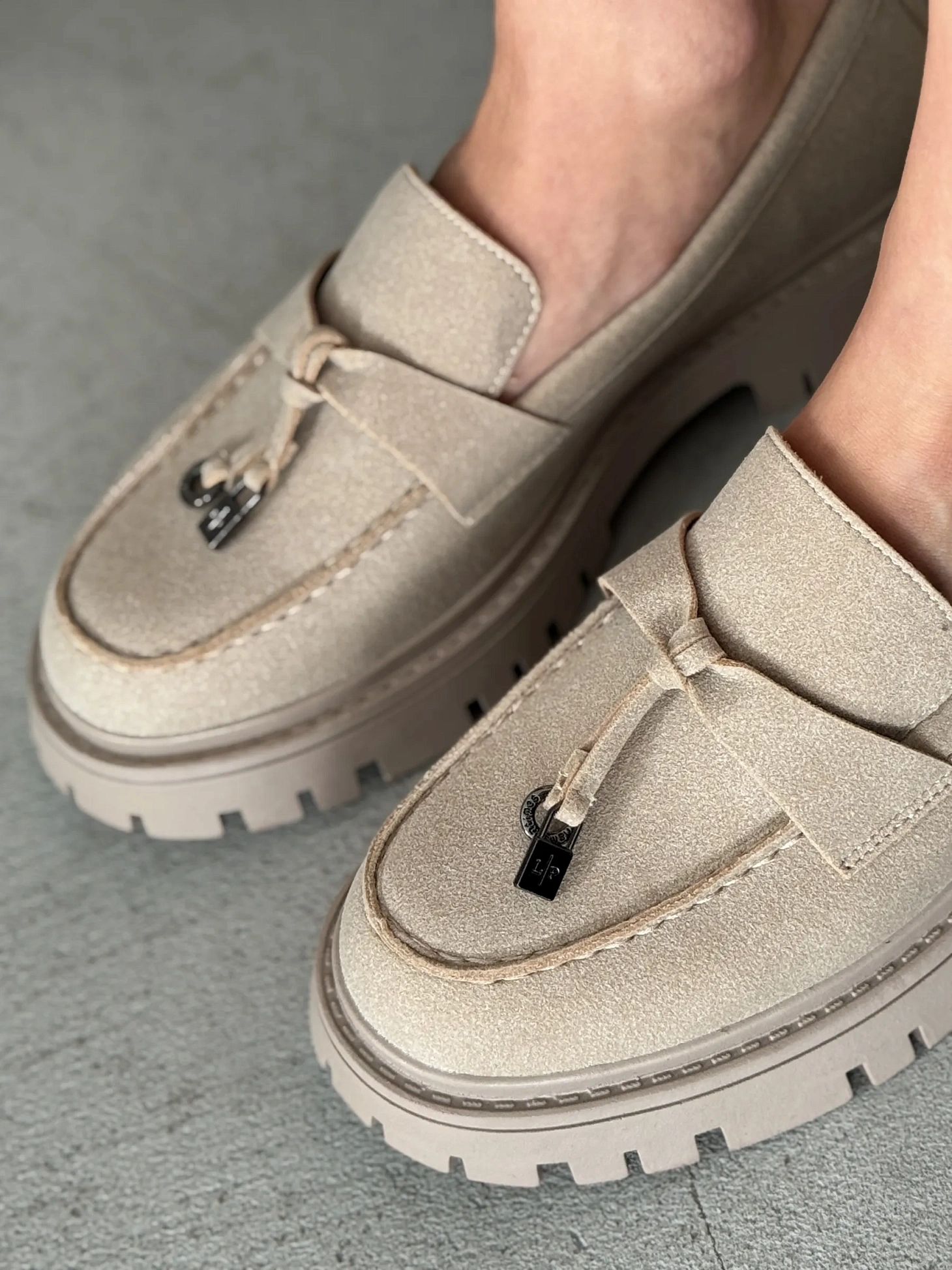 Лоферы женские экозамша