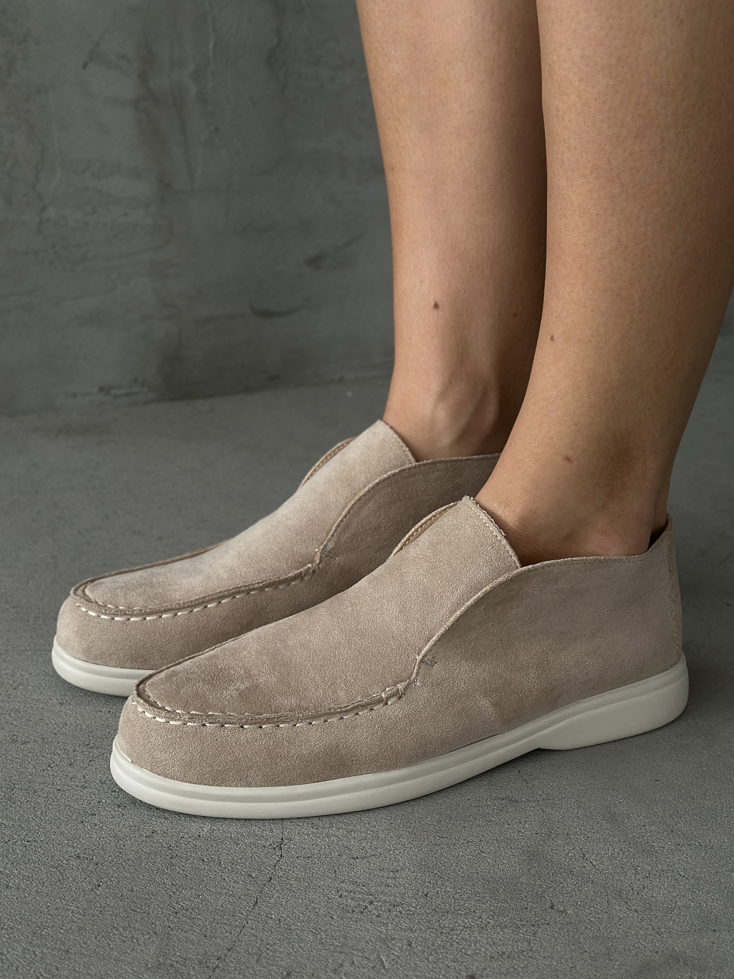 Лоферы женские экозамша