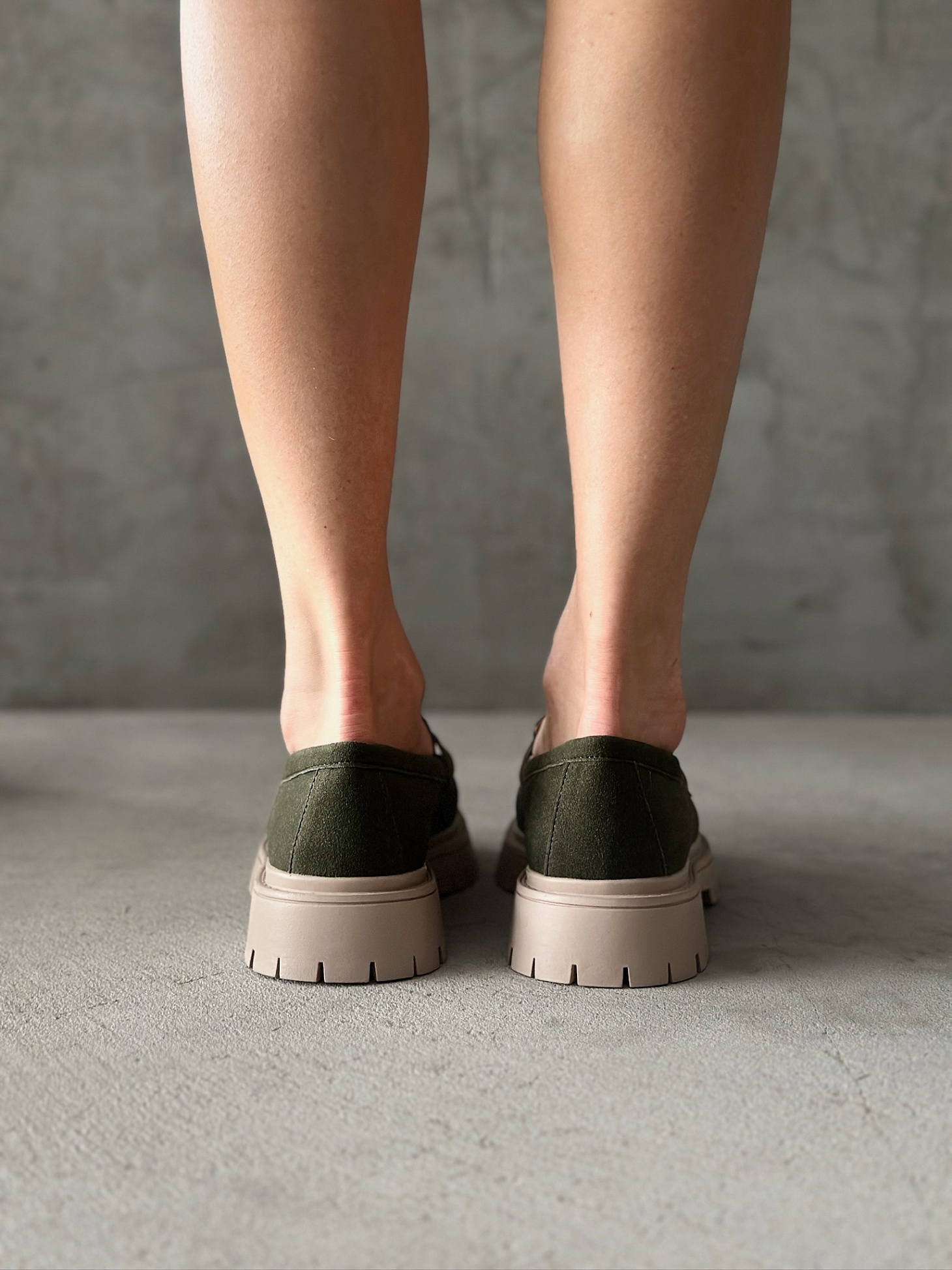 Лоферы женские экозамша